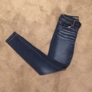 High Waisted American Eagle Jeggings